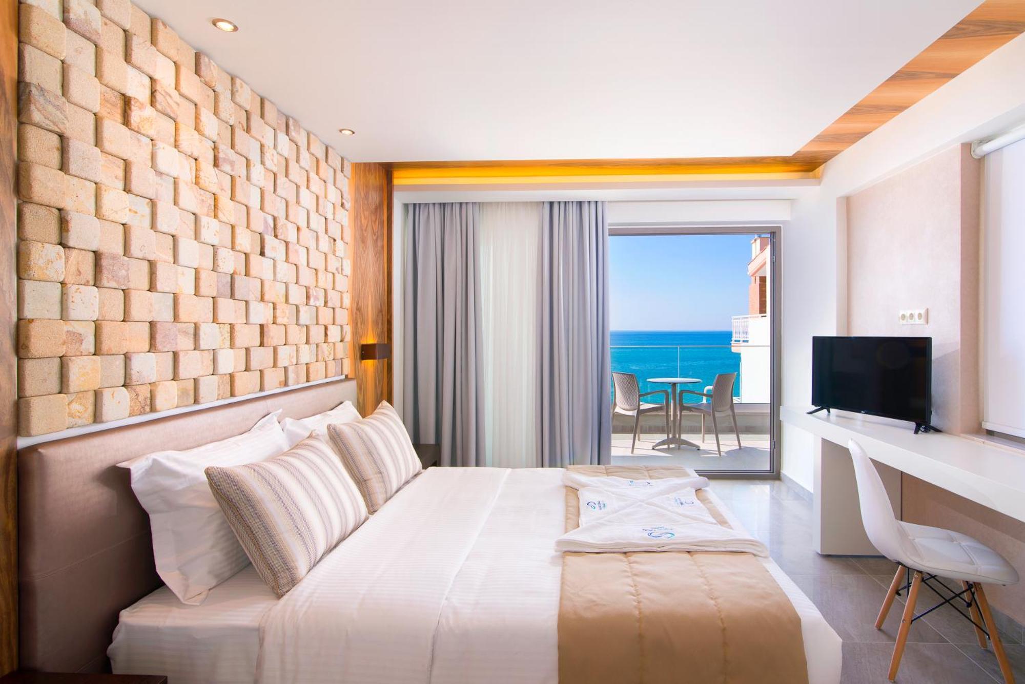 Aegean Infinity Deluxe 4*