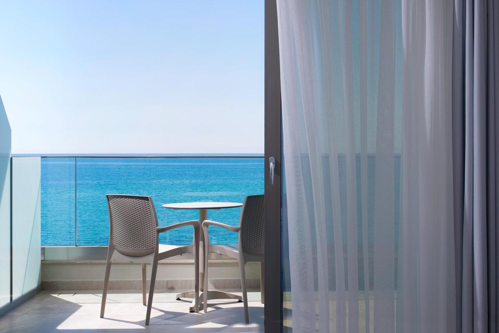 Aegean Infinity Deluxe Hotel 4*